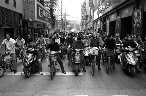 fuzhou road, shanghai, Leica M6 TTL, 35mm sumicron, Tri-x