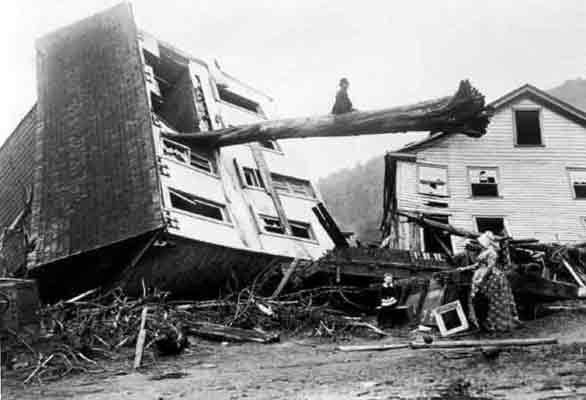 The aftermath of the Johnstown flood of 1889 © the Johnstown Area Heritage Association