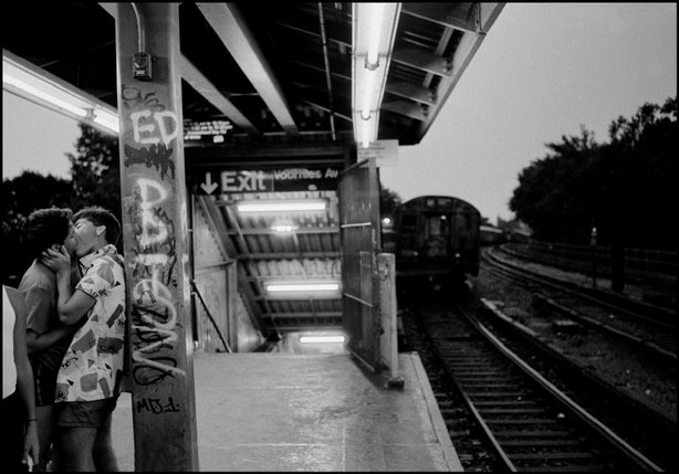NEW YORK CITY—Coney Island, 1985. © Ferdinando Scianna / Magnum Photos 