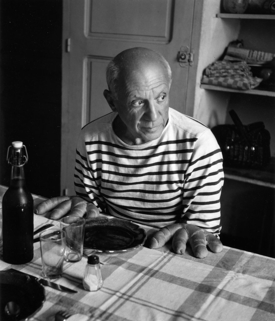 Les pains de Picasso, Vallauris, 1952 © Atelier Robert Doisneau courtesy of GAMMA-RAPHO Agency