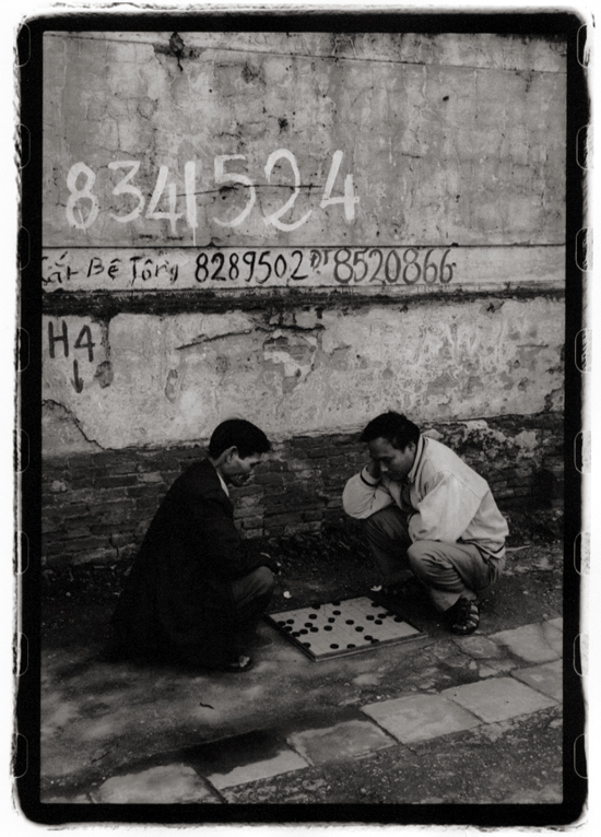 Chess, Hanoi, Vietnam; Nikon N90, 28-70mm Nikkor, Agfa APX 400, printed on Agfa 111