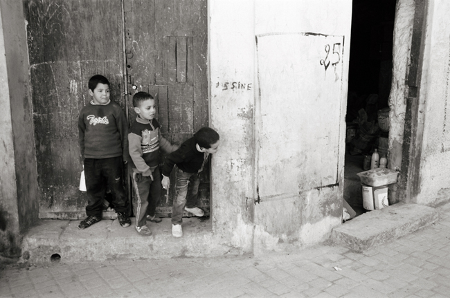 The Andalusian Quarter, Fez, Morocco; Leica MP 0.58, 35mm Summicron, Kodak Tri-X © Doug Kim