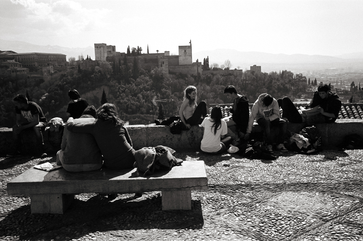 Mirador de San Nicolas, Granada, Spain © Doug Kim; Leica MP 0.58, 35mm Summicron, Kodak Tri-X