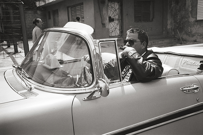 Centro Habana, Cuba; Leica MP 0.58, 35mm Summicron, Kodak Tri-X © Doug Kim