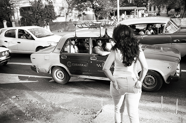 Vedado, Havana, Cuba; Leica MP 0.58, 35mm Summicron, Kodak Tri-X © Doug Kim