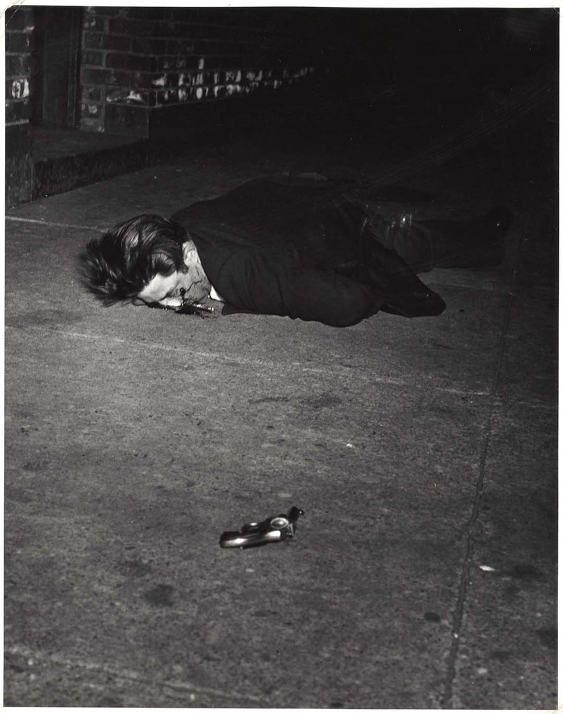 On the Spot, December 9, 1939 © Weegee