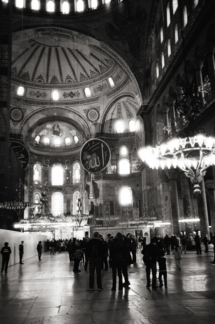 Hagia Sophia, Sultanahmet Fatih, Istanbul, Turkey; Leica MP 0.58, 35mm Summicron, Kodak Tri-X © Doug Kim