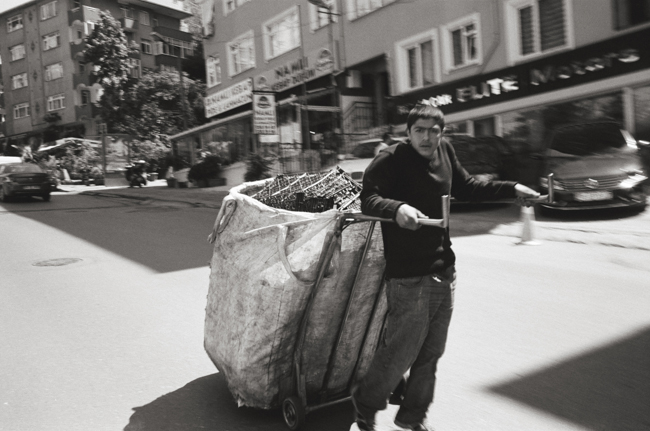 Ortaköy, Istanbul, Turkey; Leica MP 0.58, 35mm Summicron, Kodak Tri-X © Doug Kim