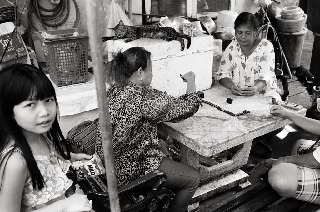 Ratchathewi, Bangkok, Thailand; Leica MP 0.58, 35mm Summicron, Kodak Tri-X © Doug Kim