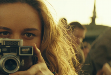 Brie Larson using an M3 with a 35 f3.5 Summaron with removable goggles and an MR meter in Kong: Skull Island (2017)